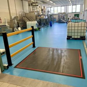 lateral protection for contamination control mat PEDESTRIAN_PROTECTION